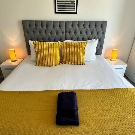 Cosy 2 Bed Apt Sleeps 4+Balcony Manchester Exterior foto